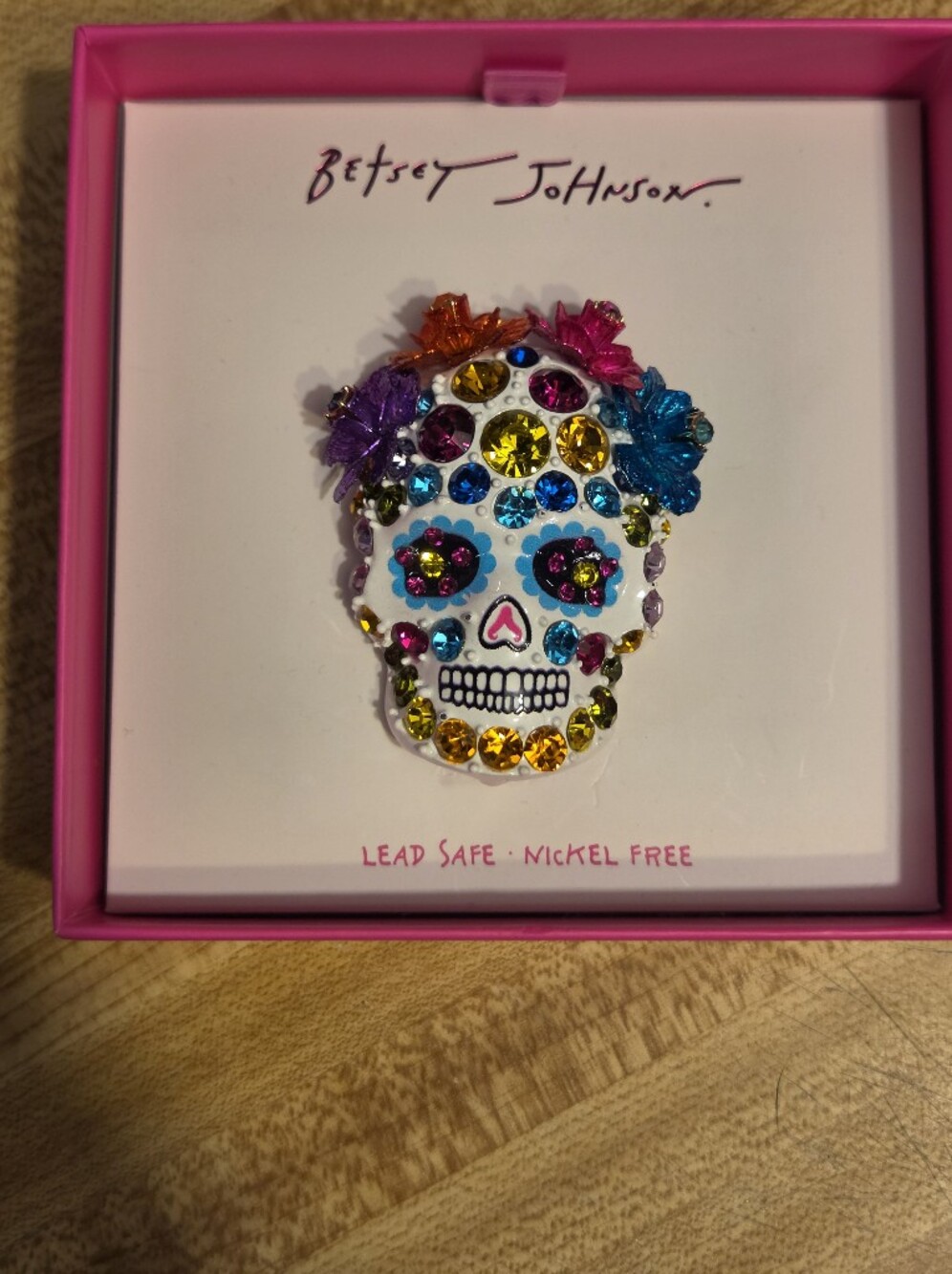 Betsey Johnson NWT Sugar Skull Pin/Brooch NIB - Picture 2 of 4